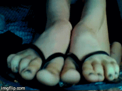 themissarcana:  some gifs of some black gifted sandles from the wishlist ;) 
