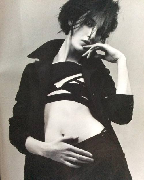 Sex jinxproof:  Erin O'Connor, 2001ph. Philippe pictures