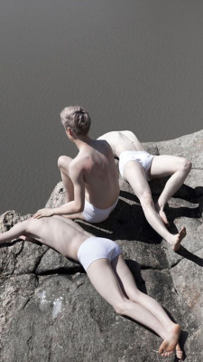 Alexandergetsspanked: Boys Swimming Party!