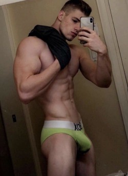 stefanocici: Sexy selfie.