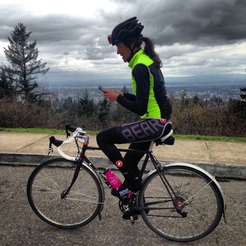 laicepssieinna:  No time for a lunch ride? No problem. Multi-tasking Tuesday with @tallblacksocks an