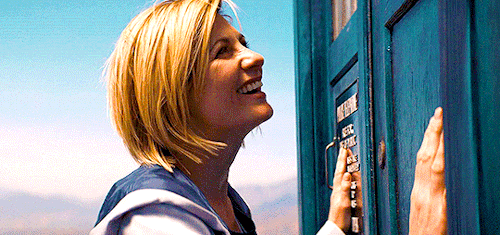 find someone who looks at you the way 13th looks at her brand new TARDIS * gif taken from gifset cre