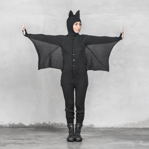 thefashionboutique:Bat Onesie // BlamoToys #LÚTHIEN (tag via @crocordile)