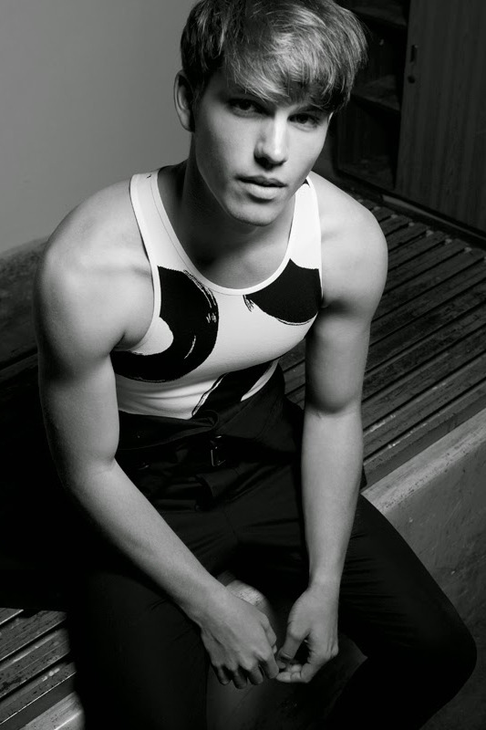 LOVE BICEPS IMAGES