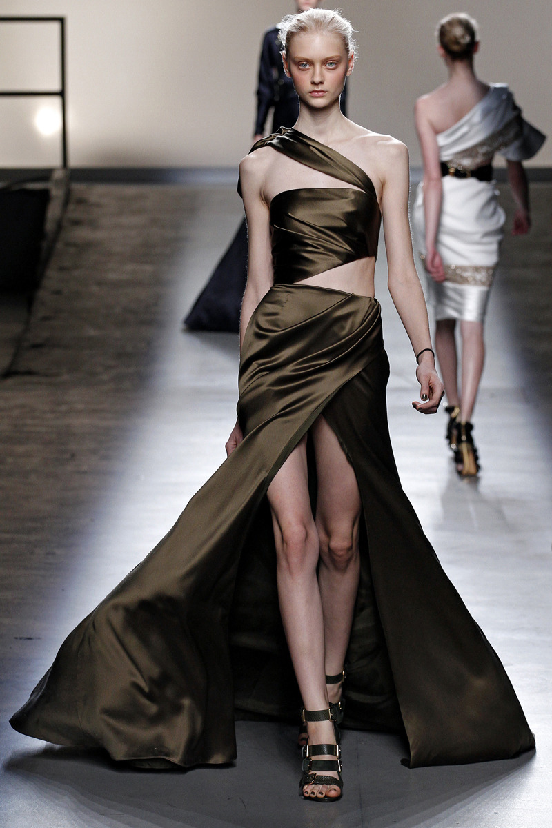 hawaii2newyork:   Hell on Heels. The shoes at Prabal Gurung could kill. No really.