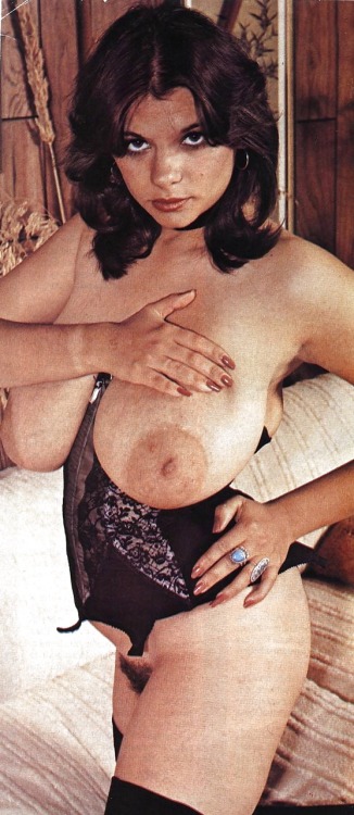 vintage-racks:  Mary Waters 