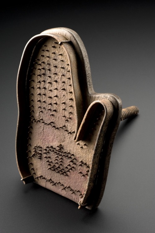Hand brand for use Royalist deserters, 1640’s. Made by the British Army during the English Civil War (1641-1651). Initials ‘CR’ surrounding a crown. This is presumed to refer to ‘Carolus Rex’ – King Charles I. This tool would have been