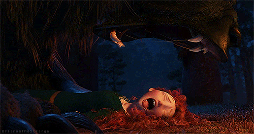 briannathestrange:There are so many tiny things to notice in this shot. First off, look at Merida’s 