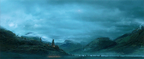 jjimkirk:harry potter meme → [¼ locations] Hogwarts School of Witchcraft & Wizardry