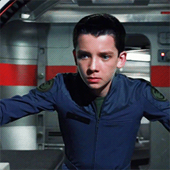 linatook:intolightness:Baby!Khan“We need a new kind of soldier. One who doesn’t think the way we thi