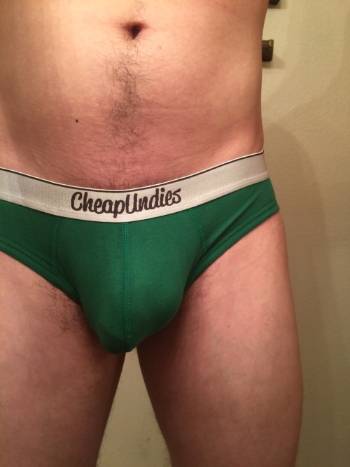 seriousunderwearcollectors:  guardianofthetrash:GREEN WITH WHITE WAISTBAND CHEAP UNDIES JOCK-BRIEF FROM USA, BLACK WITH GREY WAISTBAND AUSSIEBUM JOCKSTRAP FROM AUSTRALIA & BLACK & RED CELLBLOCK 13 JOCKSTRAP FROM MEXICO