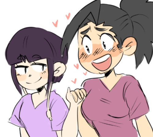 amajikikins: a pic of jirou and momo holding hands, for anon!