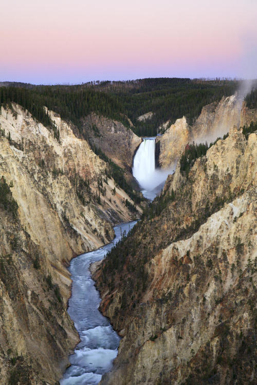 mxuntain:  The Yellowstone River      