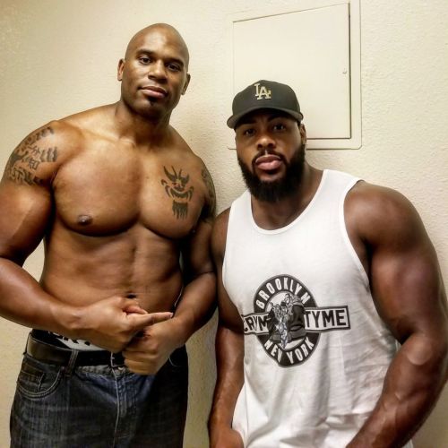 claymore-forevermore:Just think of what a Cryme Tyme vs Uso’s feud could have been :( 