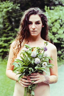alveoliphotography:  Bring me dead flowers.