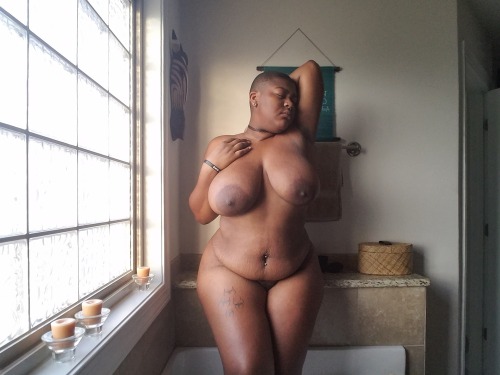 XXX tyrusjr38:  yournudemom:  That morning glory.. photo