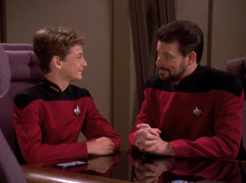 aluminumphosphorus:takemetotheenterprise: conceptadecency: This might be the best episode ever of St