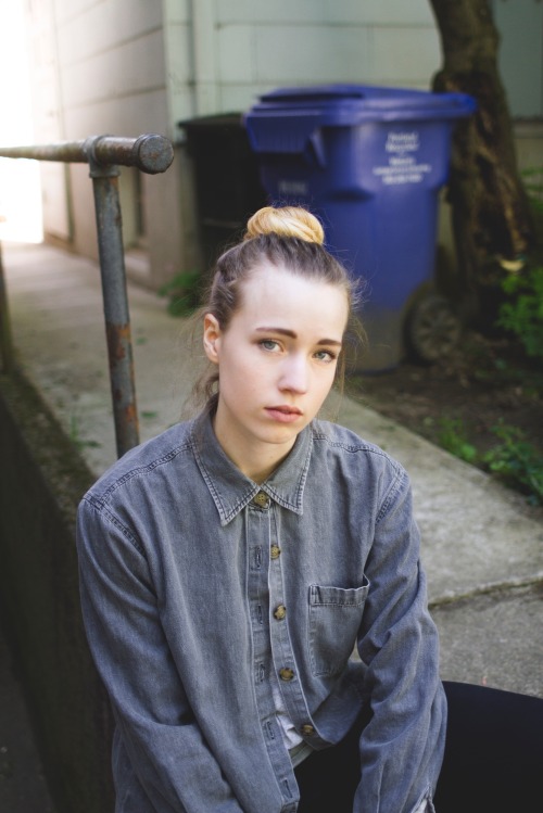 ripcitylookbook:  NORMCORE LIFE w/ Shawnie. styled by me.