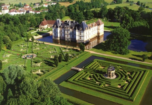 livesunique:Chateau de Cormatin, Cormatin, France