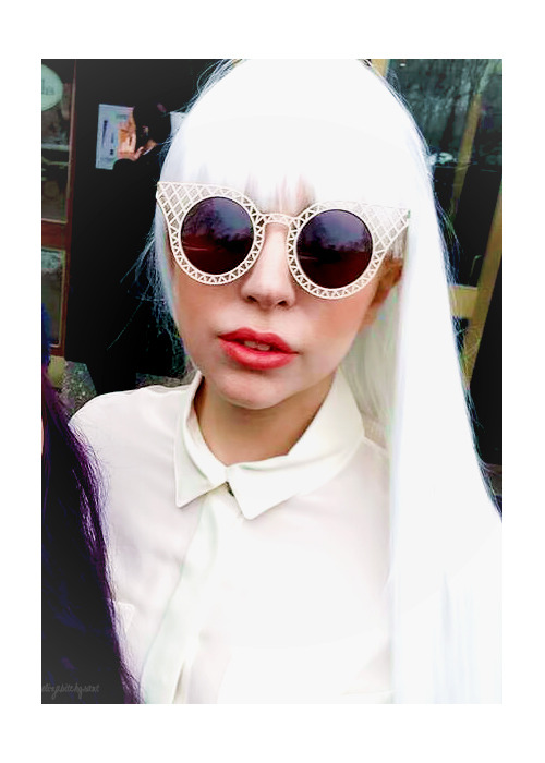 xdanelle:  White Queen 