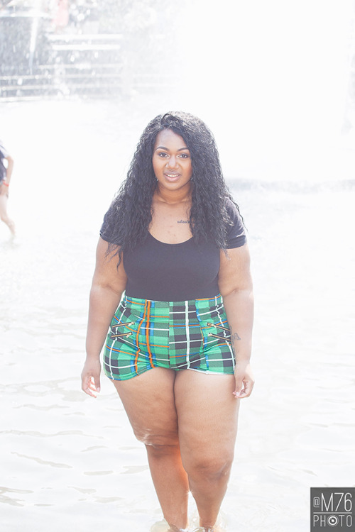 dynastylnoire:  sheluvsbball:  dopenmind:  www.howtobedope.com Photography: Gregory F. Makeup: Alyson Perry 💦  She is gorgeous!!!  goddess status 