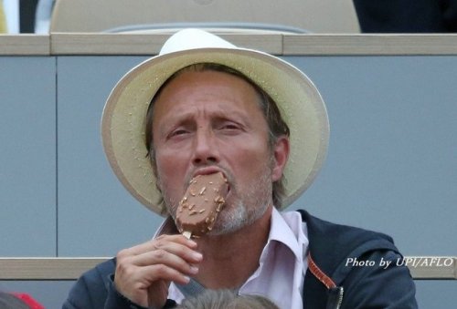 baba-yaga-not-only: Mads at Roland Garros on 09.06.2019. [twitter.com/celeb247/status/11379317001665