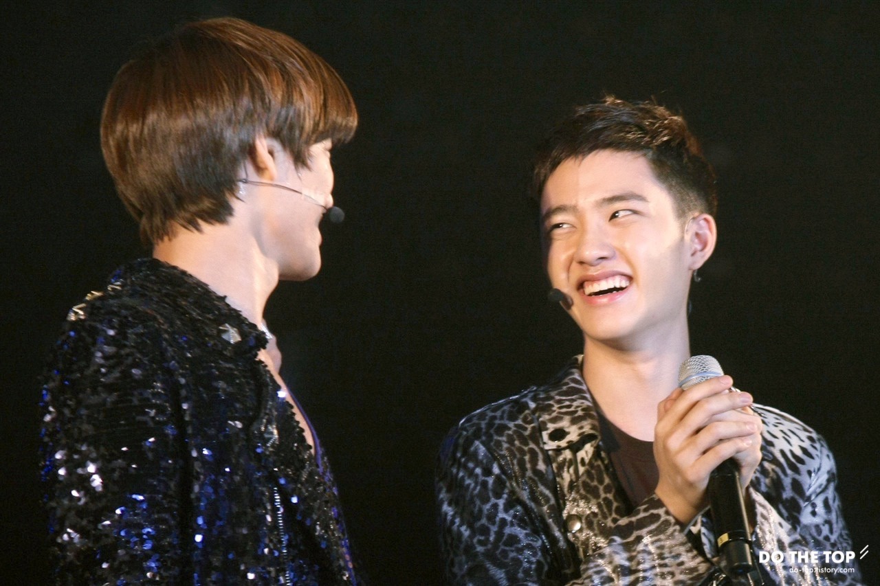 chanssoo:  exodus-lawliet:  BUT WHY DOES HE LOOK THE SAME  @the-baekery 