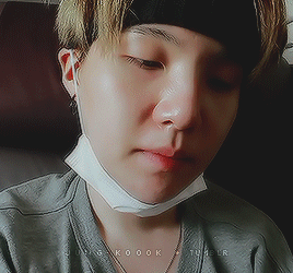Barefaced Bangtan: Look How GORGEOUS Barefaced Yoongi Is ( `)
