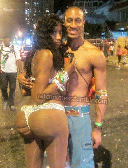 ratchetmess:  Nice ass abs, wtf