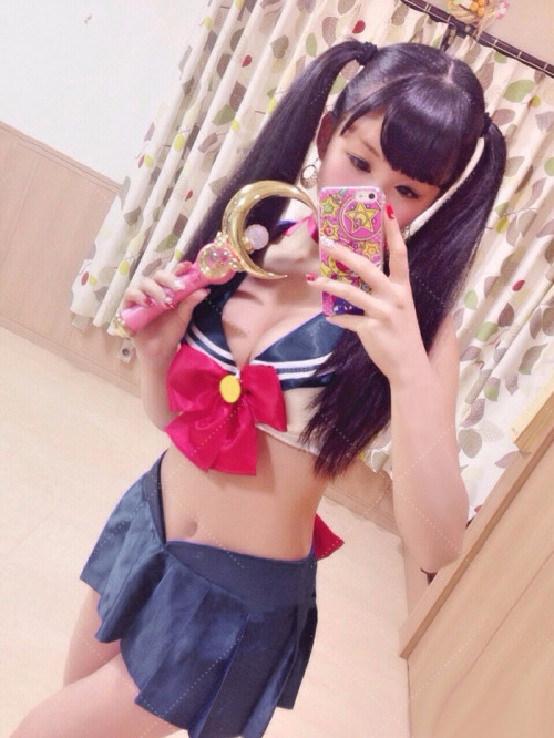 pockettokyo: Sailor Moon Swimsuit Set ♡
