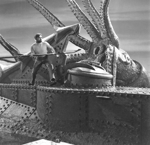 atomic-chronoscaph:20,000 Leagues Under the Sea (1954)