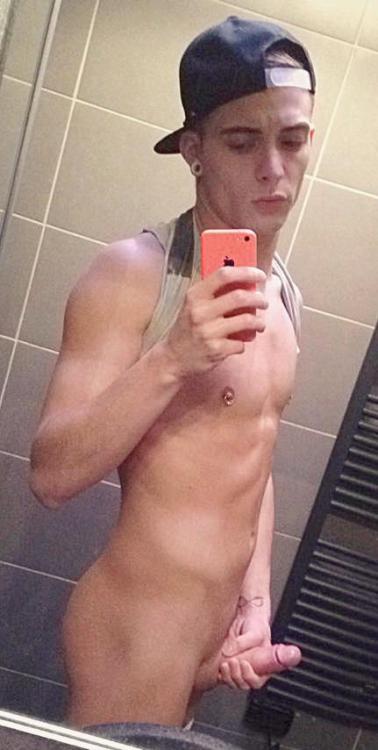 ksufraternitybrother:  This dude is fucking fine  KSU-Frat Guy: Over 79,000 followers and 55,000 posts.Follow me at: ksufraternitybrother.tumblr.com