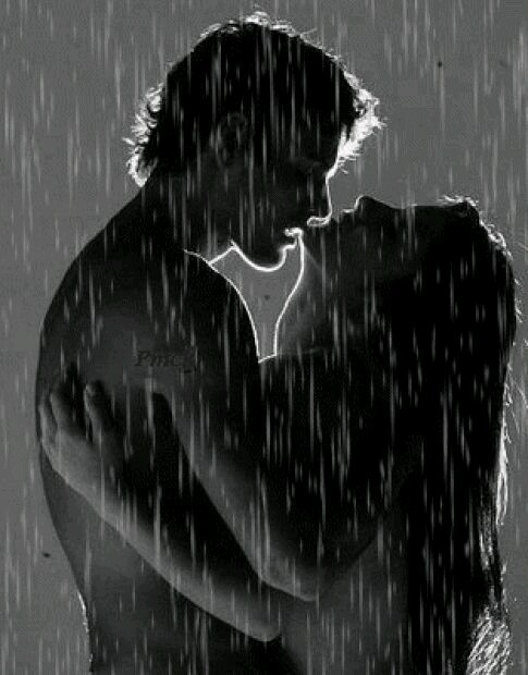 Dance with me in the storm!