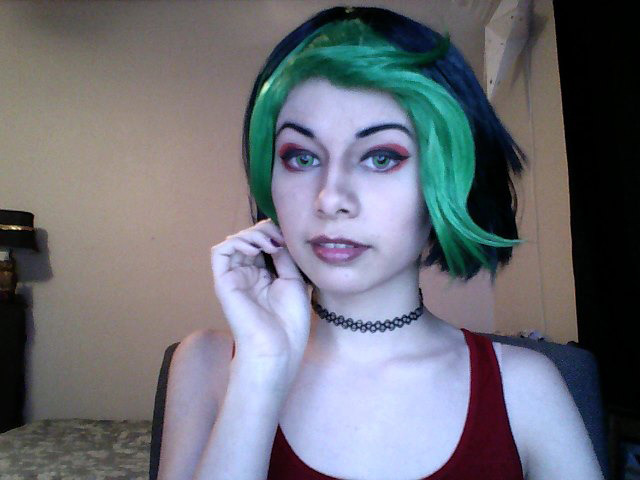 deathrocket:  [ yaaaaay i did it! makeup test for firecracker jinx! ]