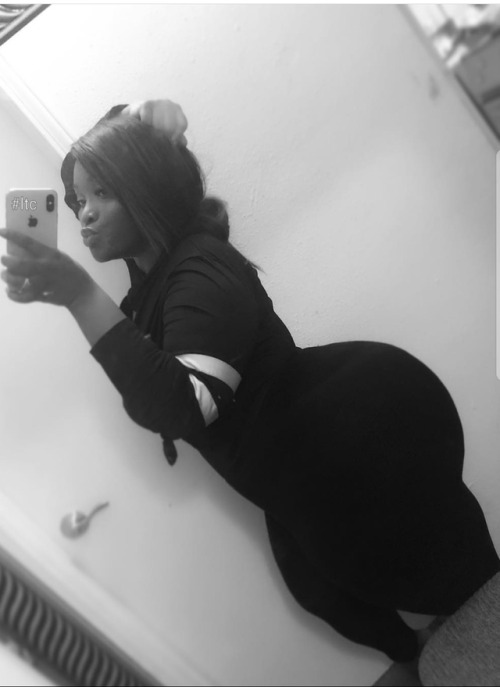 thicksexyasswomen13:addicted2curvez:#lovethemcurvez #supersexy #curvologySide Chickz @thicksexyasswo