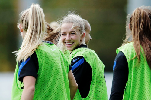 futfemdaily:Jackie Groenen of Netherlands during the national team training session at the KNVB Camp