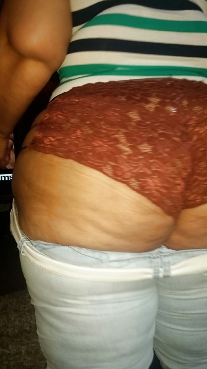 bigbbcchi10:Personal stash…best ass i have ever had..  sweet moma meat