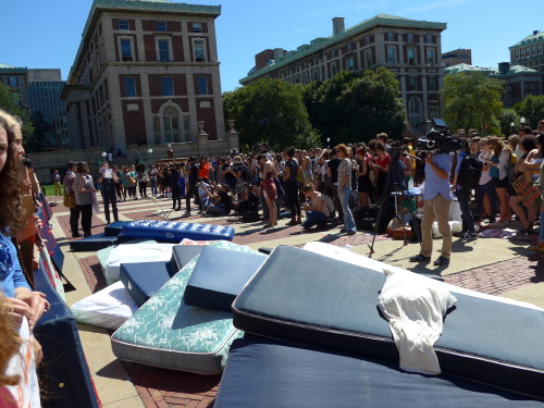 heidiweinburg:egoting:Some pictures from the rally today at Columbia. So much wonderful support for 