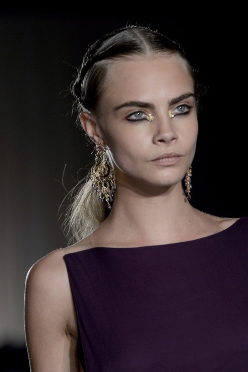 goldella:  fashion / modern 