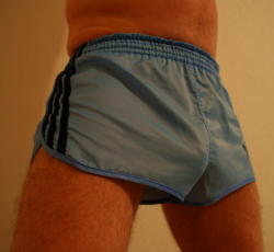 guysinshortshorts.tumblr.com post 104012776465