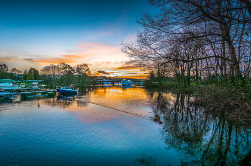 Balloch Loch Lomond » by contagionST