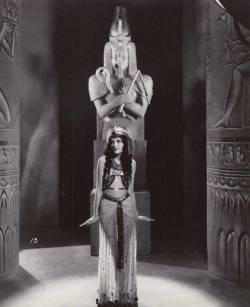 Insearchofpaganhollywood: Zita Johann, The Mummy (Karl Freund, 1932)