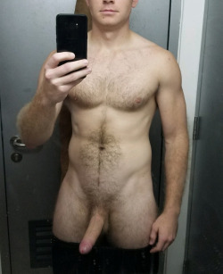 unbearablelightnessofdick:  PM_ME_UR_SUNDRESSES: Hey ladies, what do you think?