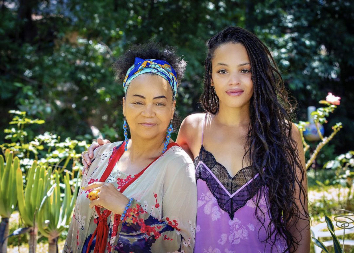 Don T Dare Me Gina Bianca Lawson With Her Mother Denise Gordy Via