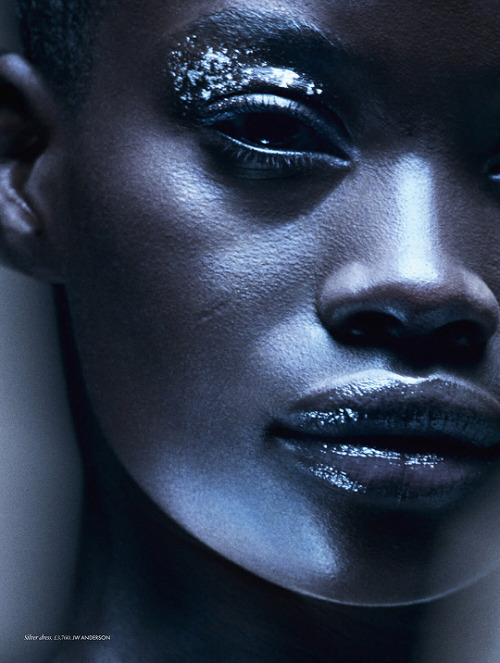 stylish-editorials:  Fatou Jobe photographed