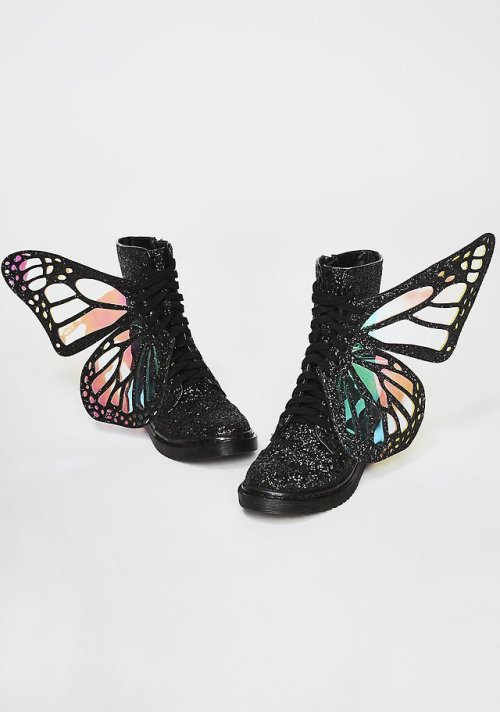 peachblushparlour: Metamorphic Glitter Boots