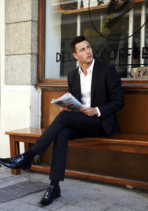 Hot Guy Hall of Fame: 8s, 9s and Perfect 10s