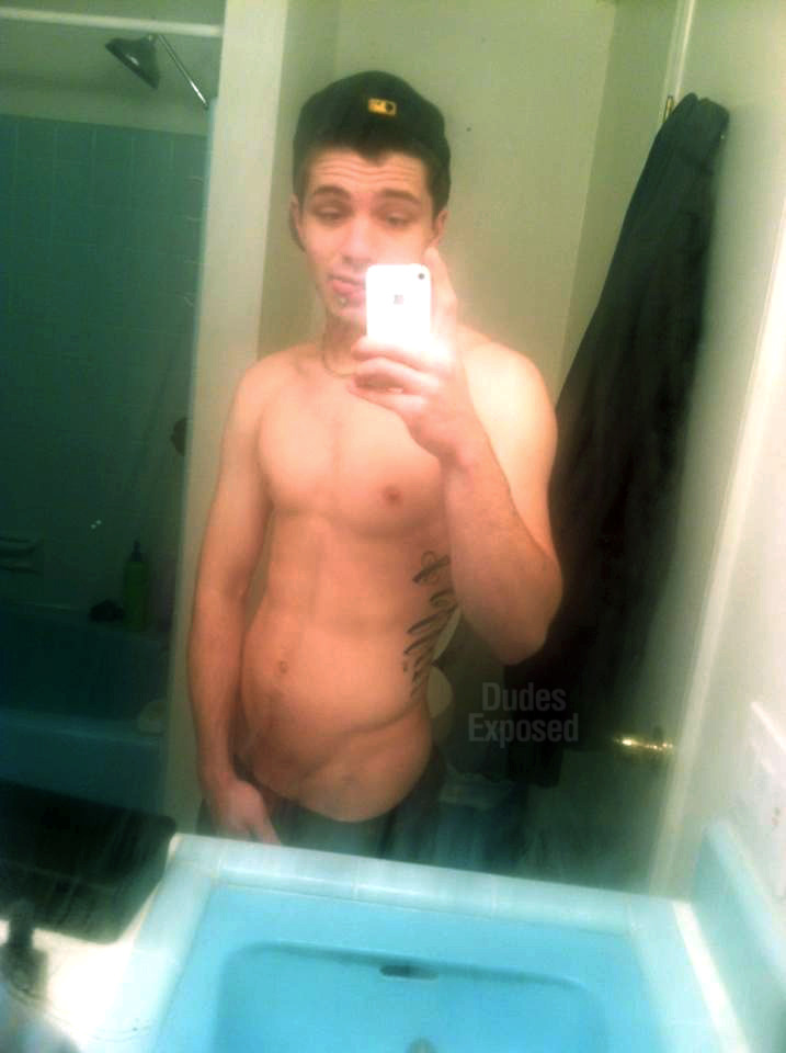 dirtyboy4x4:  justanotherbro16:  Oh hell yeah! ;)   Hes so hot and hes my kinda boy