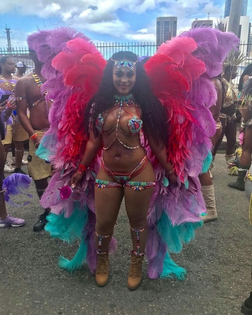 trini-cashflow:  Women of T&T pt.2