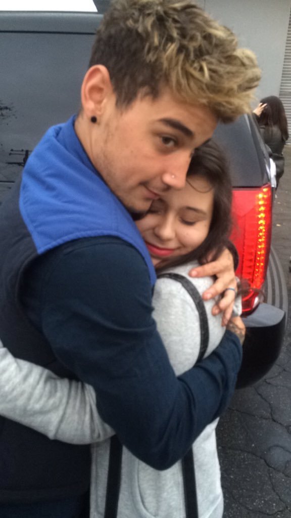 janoskiansupdate:  Luke with fans at the Top Five Live event today